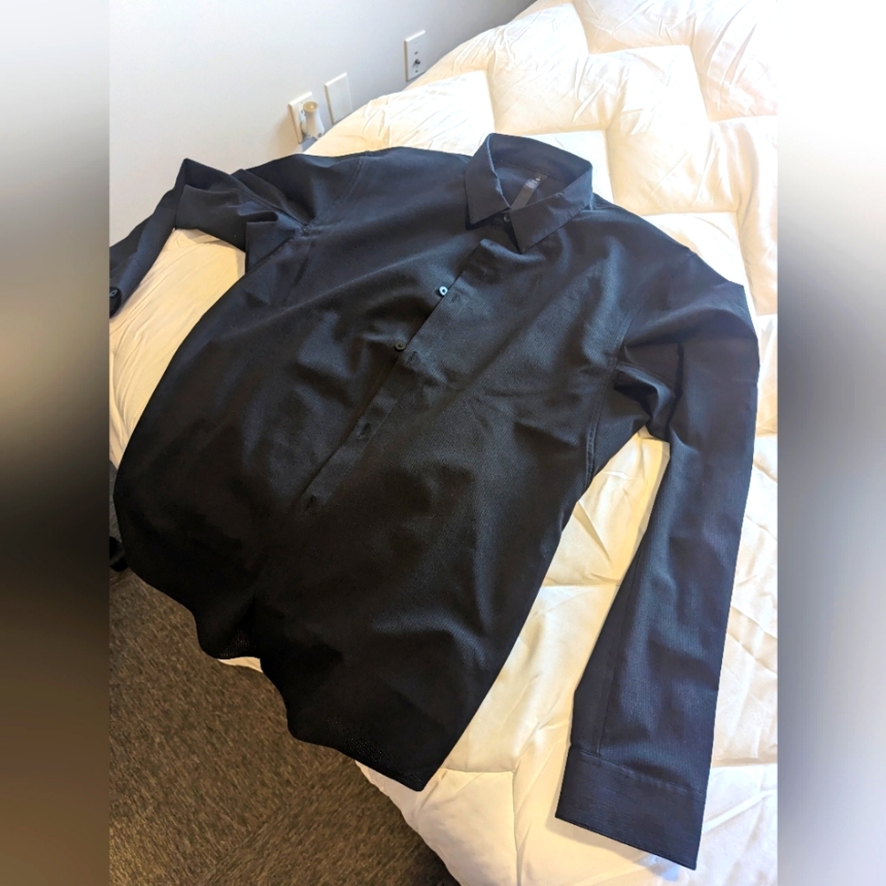 2 Lulu dress shirts